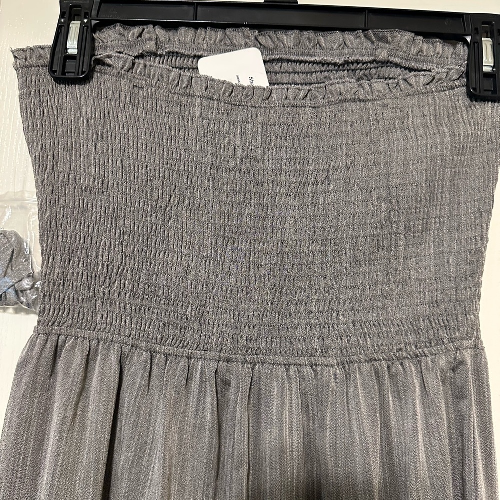 Gray Strapless Ruffled jumpsuit - Picture 3 of 4